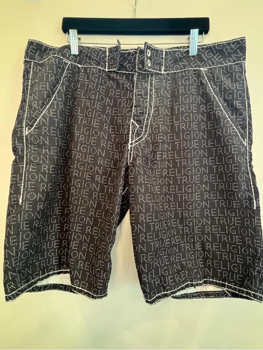 True Religion Men's 38 Board Shorts Black Logo Contrast Stitch Swim